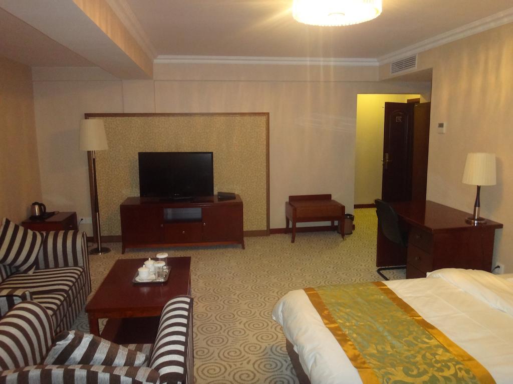 Platinum Hotel Улан-Батор Экстерьер фото